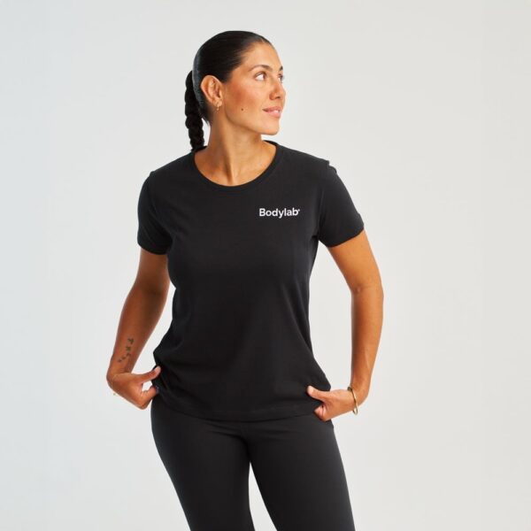 Womenâs Fit T-shirt - Black - XS